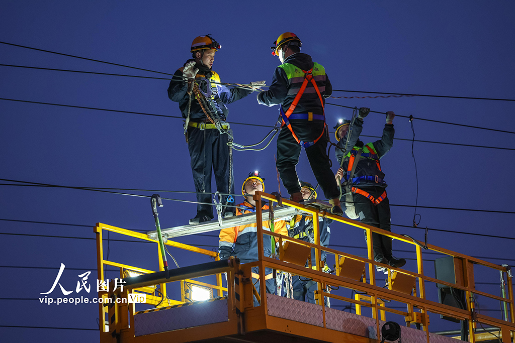 湖北襄陽：春節假期檢修線路保暢通【4】