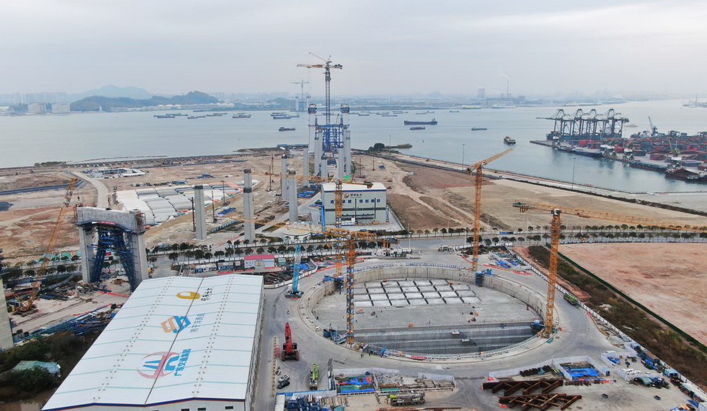 這是獅子洋通道主橋獅子洋大橋施工現場（2月6日攝，無人機照片）。