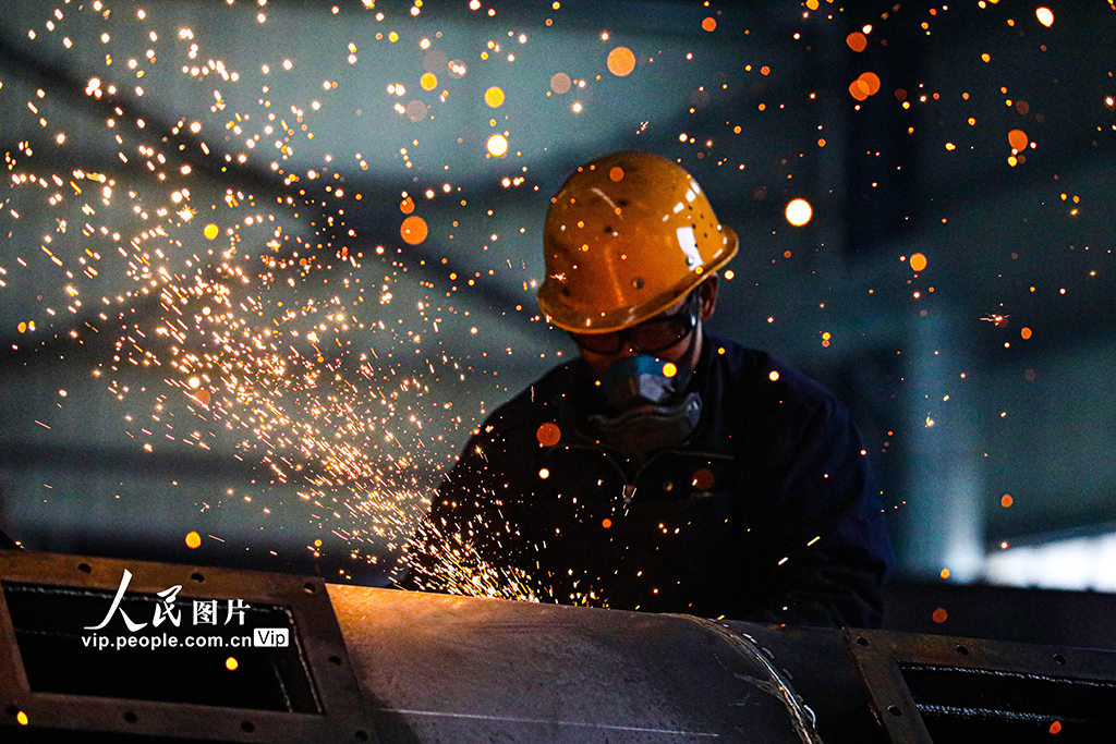 廣西靈川：開足馬力生產忙【4】