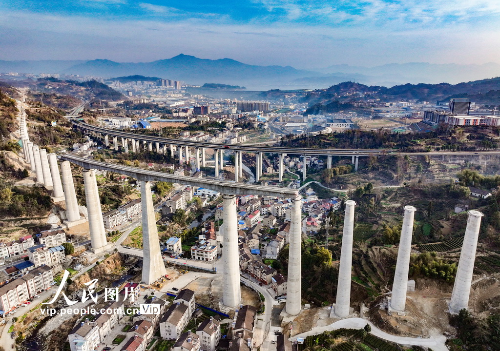 湖北宜昌：三峽樞紐茅坪港疏港鐵路建設有序推進【4】