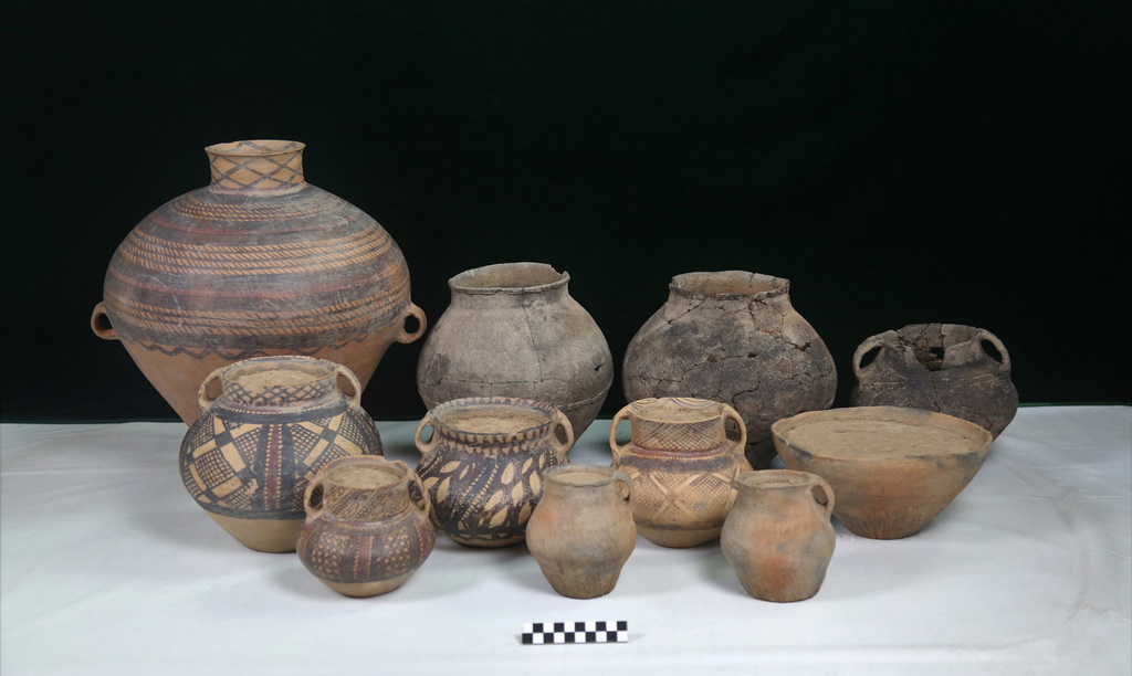 甘肅臨洮縣寺洼遺址出土的陶器（資料照片）。