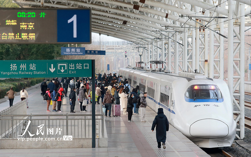 站好2025年春運最后一班崗