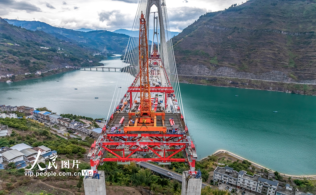 云南綏江：新市金沙江特大橋建設正酣【9】