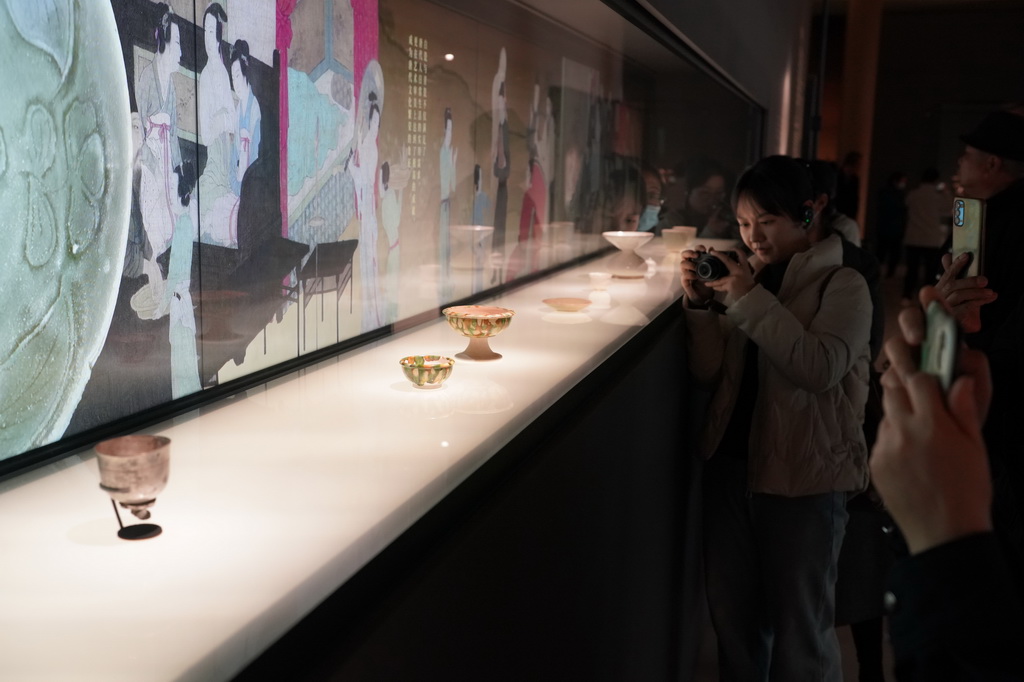 2月26日，游客在西部機場博物館四方館內參觀。