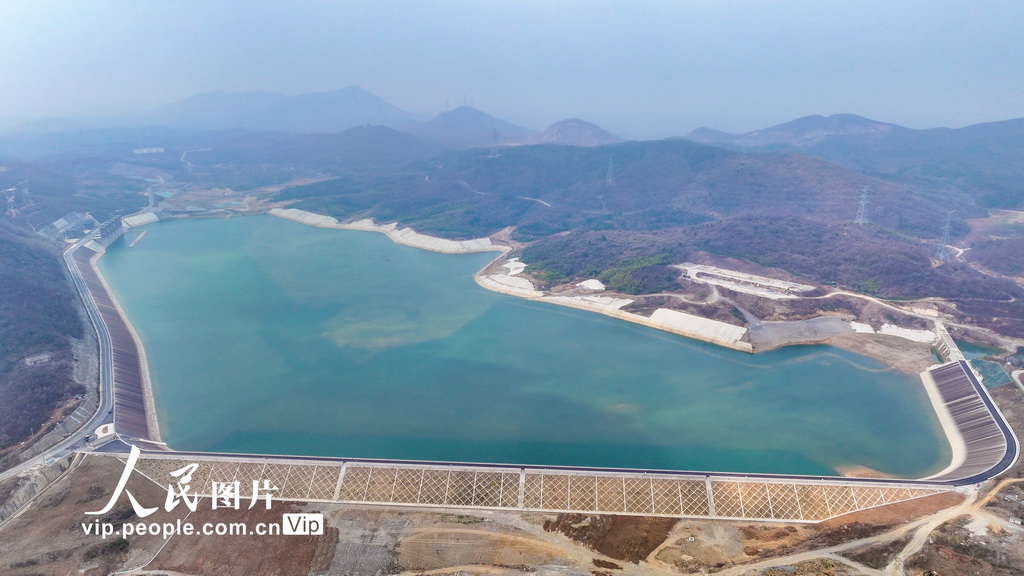 江蘇句容：世界壩體最高抽水蓄能電站首批機組并網發電【2】