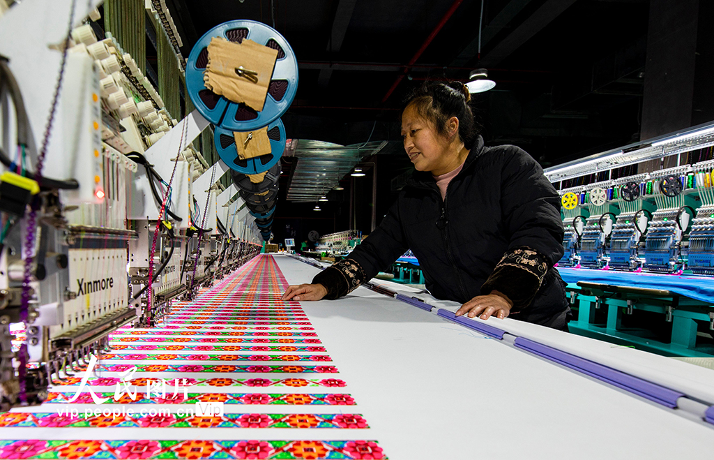 貴州從江：傳統民族刺繡 織就幸福生活【3】