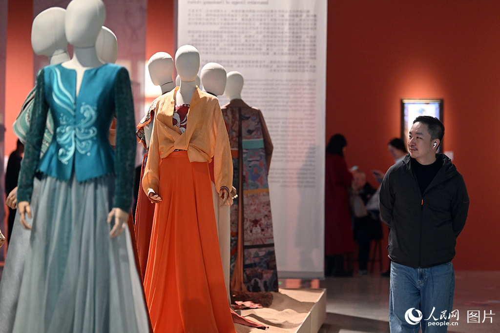 369件“云衣霓裳”展敦煌之美【7】