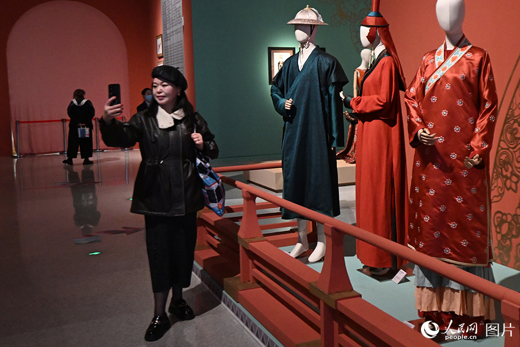 369件“云衣霓裳”展敦煌之美【9】