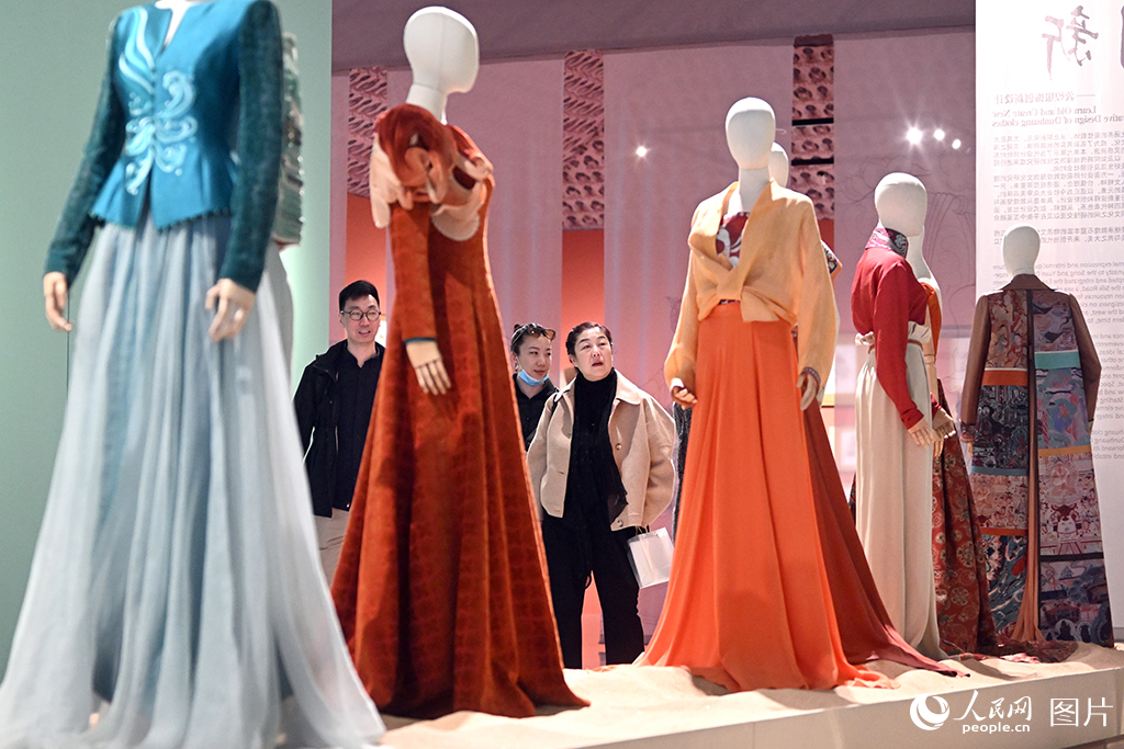 369件“云衣霓裳”展敦煌之美【11】