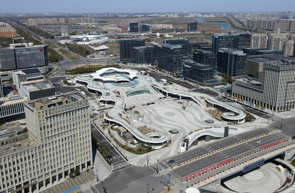 這是3月19日拍攝的滴水湖公交樞紐（無人機照片）。