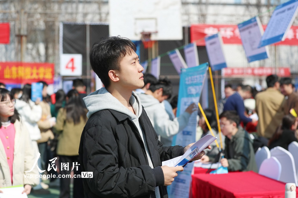 山東青島：春季校園雙選會助力就業【6】
