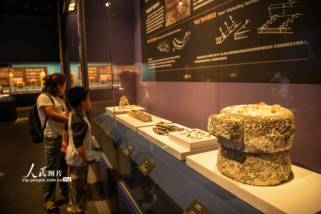 海南瓊海：意大利普利亞考古文物展在博鰲開展【3】