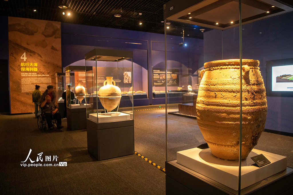 海南瓊海：意大利普利亞考古文物展在博鰲開展【6】