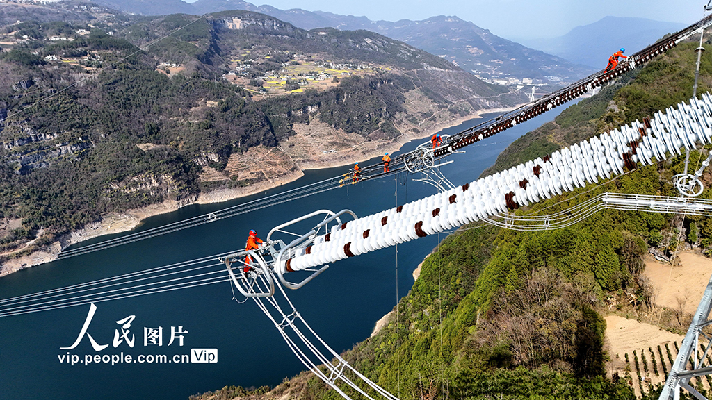 寧夏至湖南±800千伏特高壓直流輸電線路工程架線施工【5】