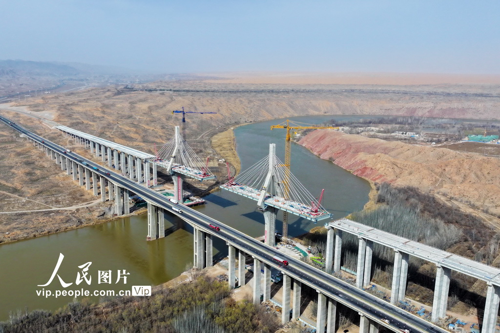 寧夏中衛：黑山峽黃河大橋建設有序進行【5】