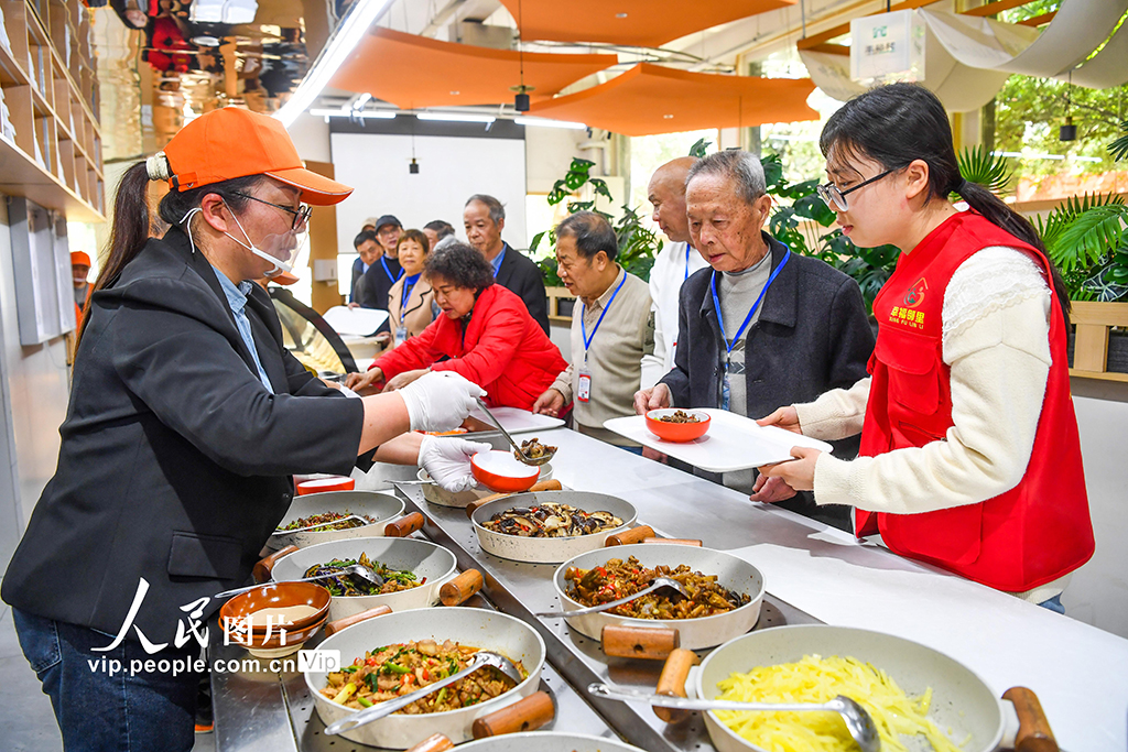 江西宜豐：幸?！笆场惫狻?】