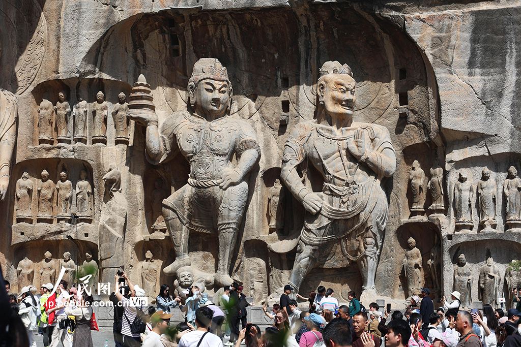 河南洛陽：賞石窟千年石刻藝術