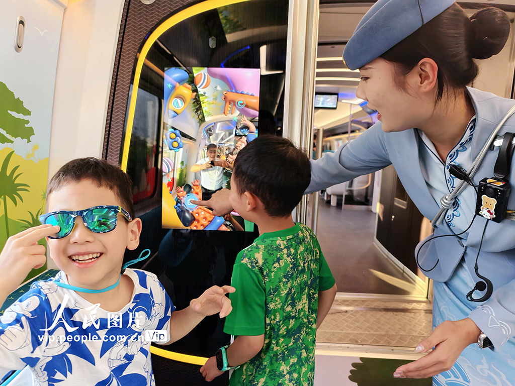 海南：“三樂”旅游鐵路 海島旅游新體驗