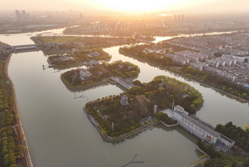 3月25日拍攝的江都水利樞紐（無人機照片）。新華社記者 季春鵬 攝