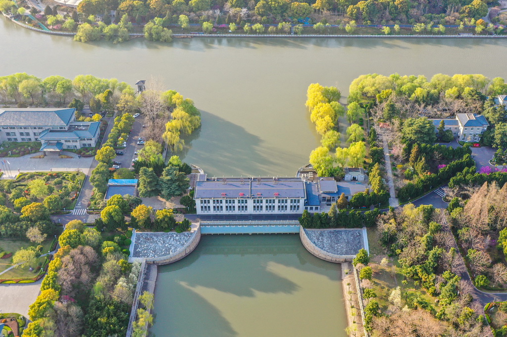 3月25日拍攝的江都水利樞紐（無人機照片）。新華社發（任飛 攝）