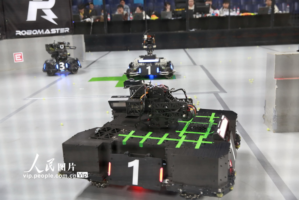 重慶:高校上演“機器人大戰”【6】