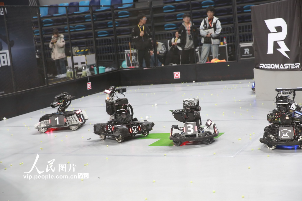 重慶:高校上演“機器人大戰”【5】