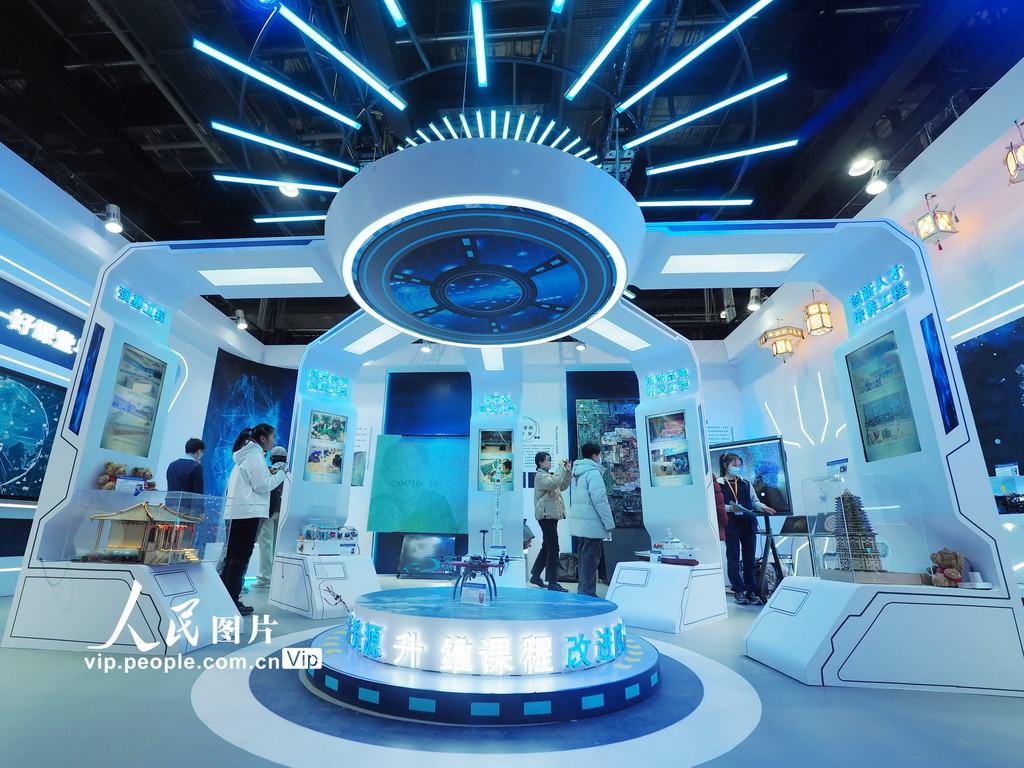 2025北京科幻嘉年華吸引觀眾【2】