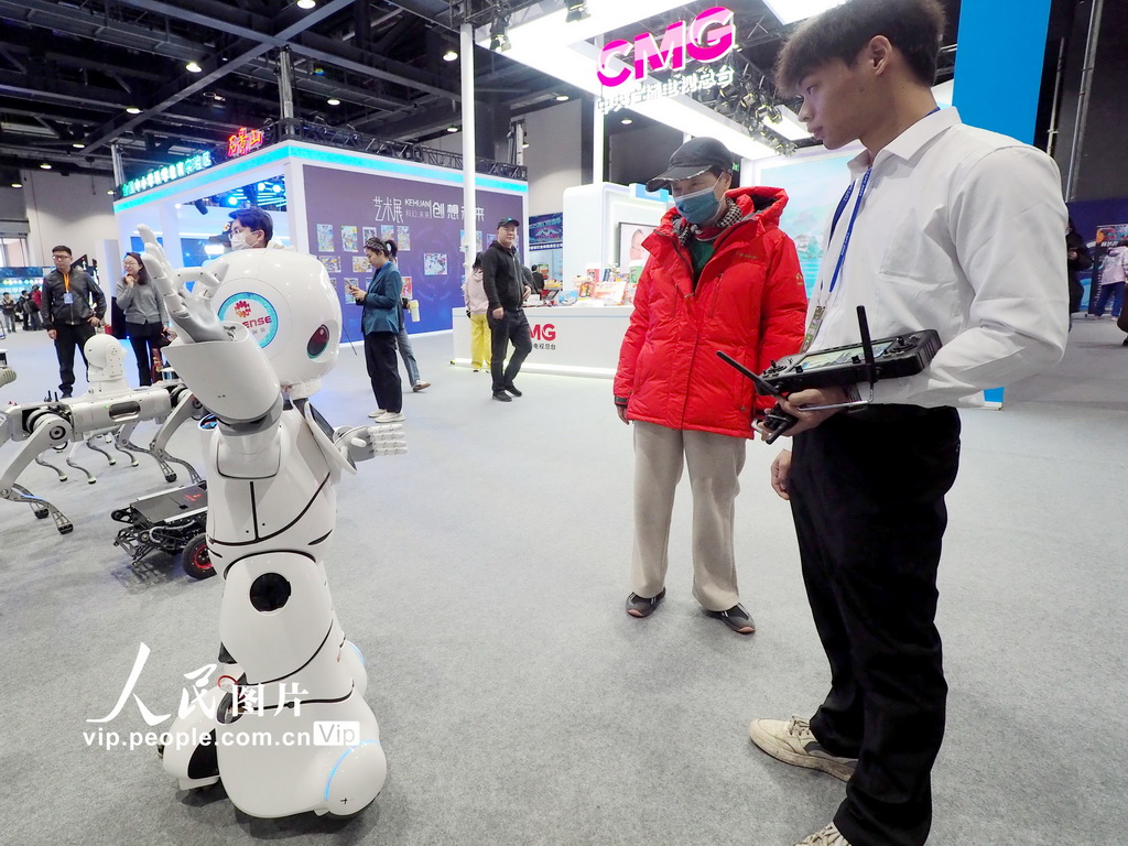 2025北京科幻嘉年華吸引觀眾【4】