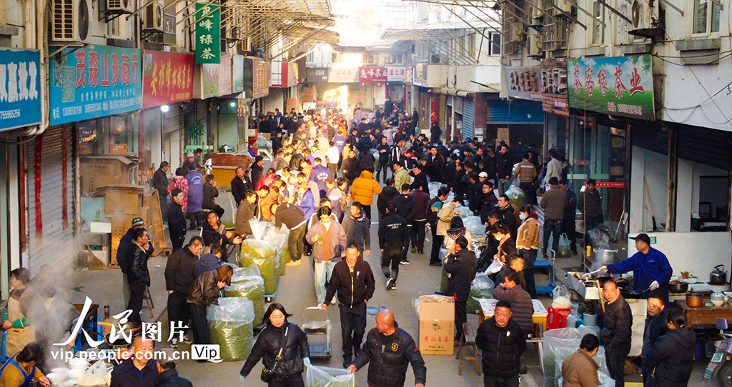 安徽祁門：春茶交易紅火