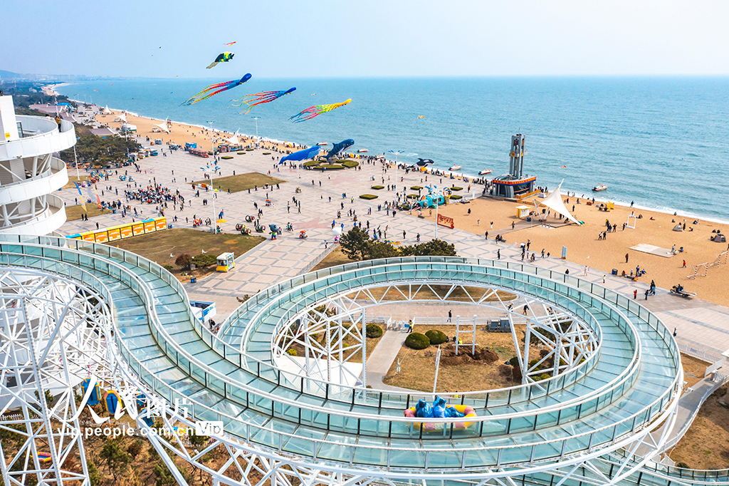 山東日照:陽光海岸放飛風箏樂享假期【4】