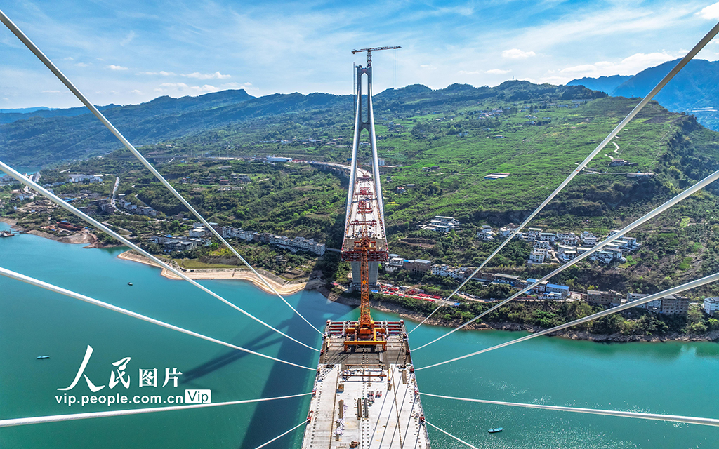 云南綏江:新市金沙江特大橋建設正酣【4】