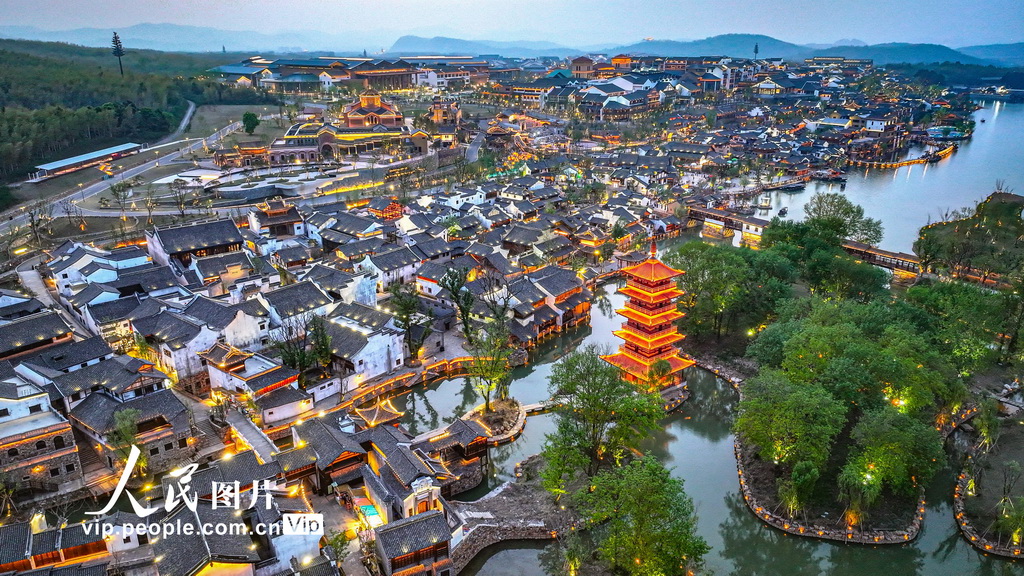 江蘇宜興:窯湖小鎮夜色迷人【2】