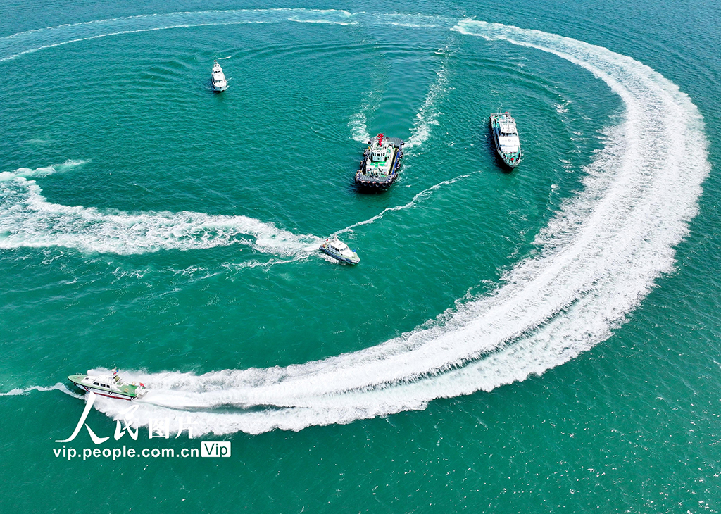 山東青島舉行“國門利劍2025”海陸空聯合執法行動【6】