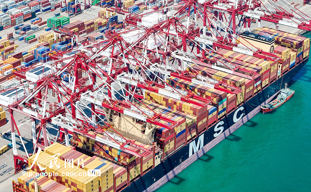 山東青島:碼頭作業繁忙【5】