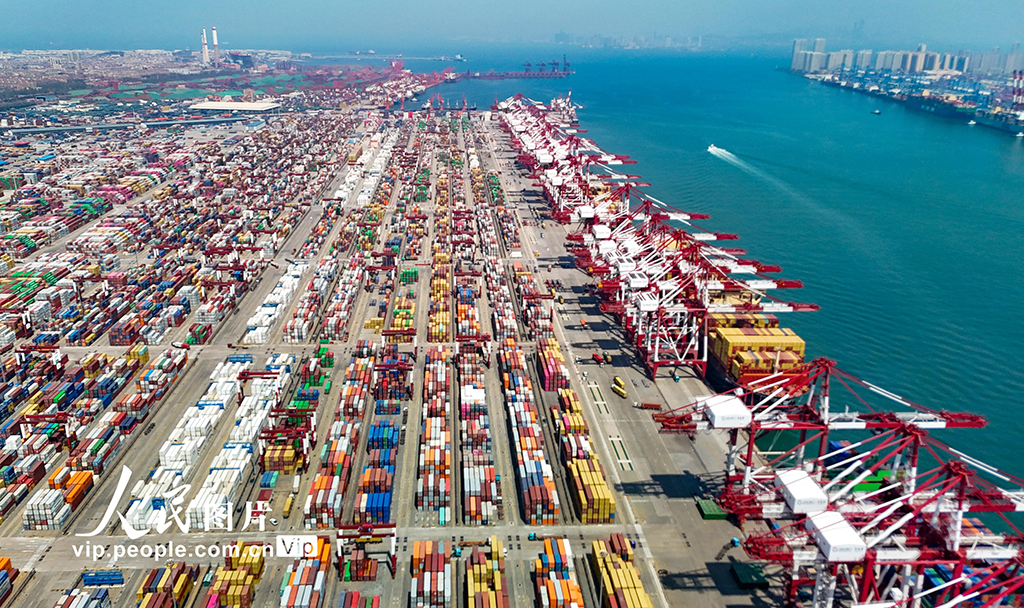 山東青島:碼頭作業繁忙【7】