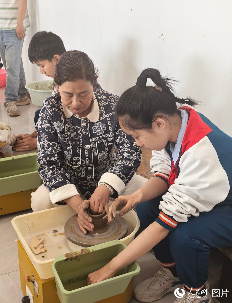 山東日照東港區:五育并舉育新人 特色課程促均衡【16】