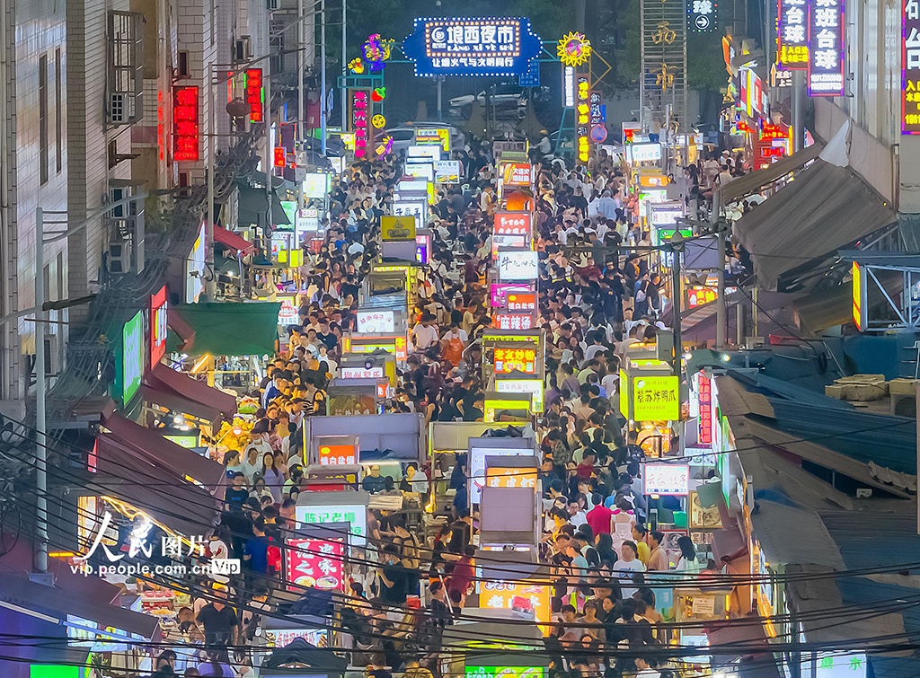 廣西南寧：夜市火紅