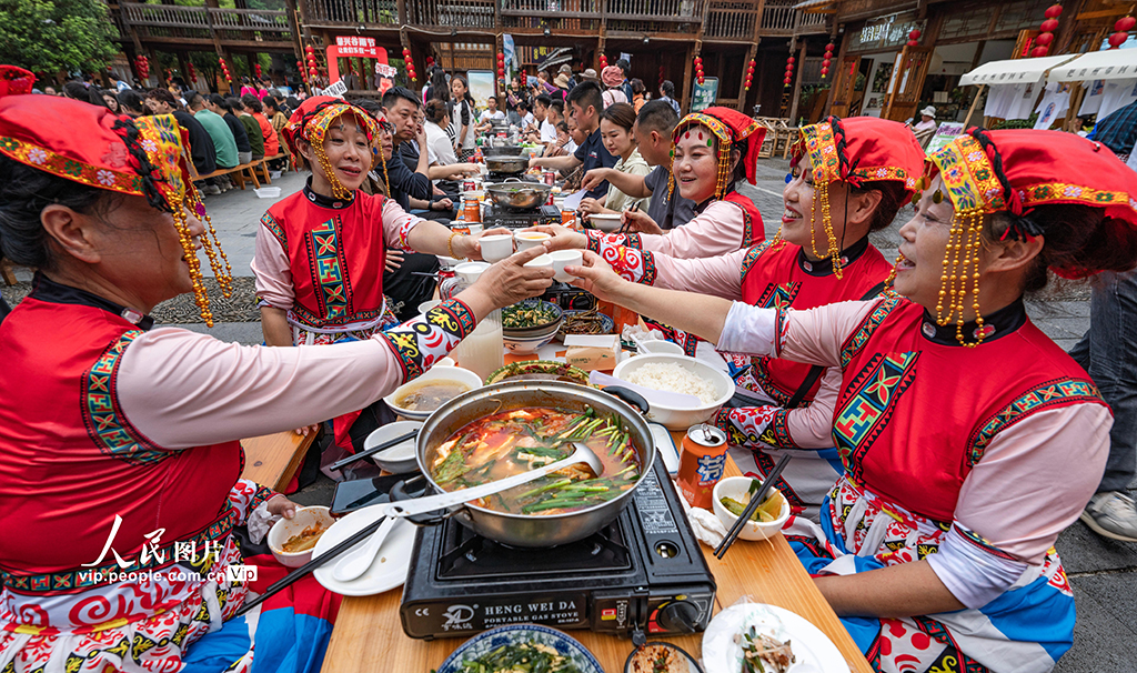貴州黎平:谷雨節同吃長桌宴【4】