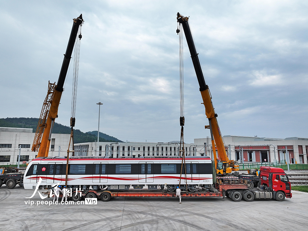 南京跨省地鐵首列車車廂在安徽當涂交付【3】