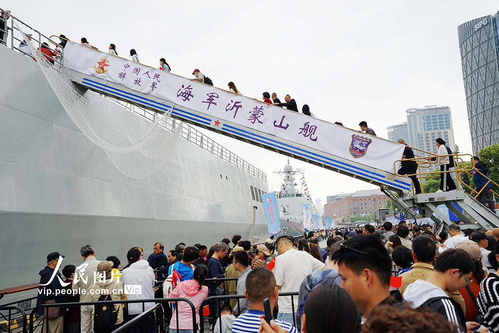 上海:北外灘舉辦艦艇開放日活動【3】