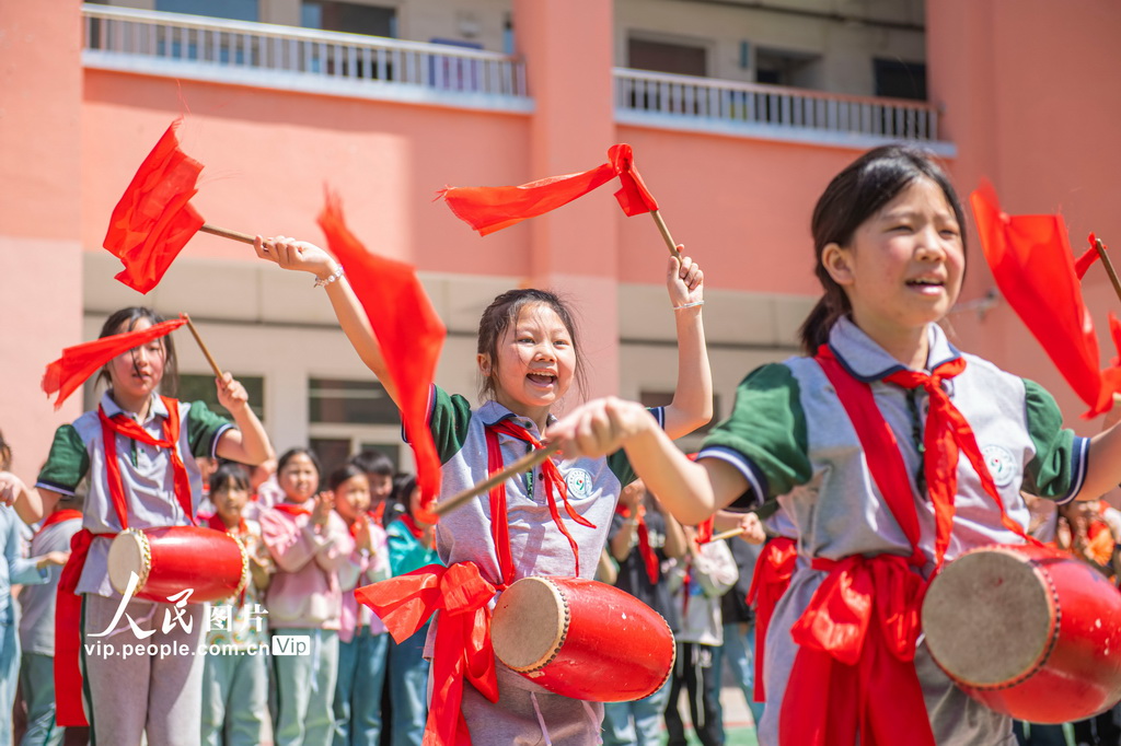 江蘇宿遷:快樂腰鼓舞動校園【2】