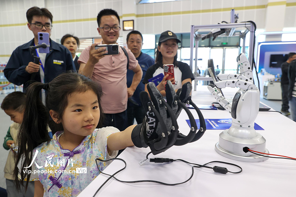 首屆具身智能機器人運動會在江蘇省無錫市舉辦【5】