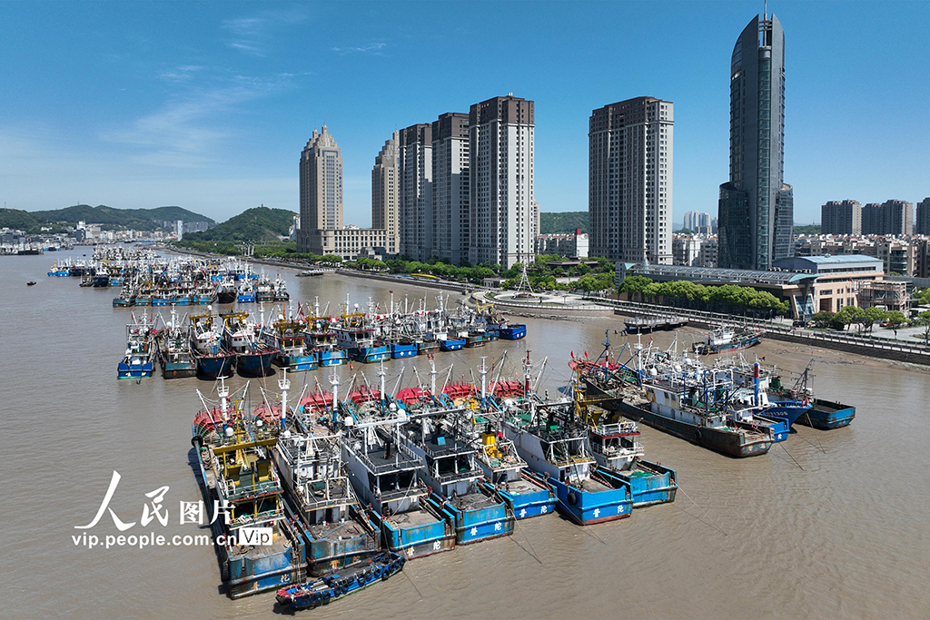 浙江舟山:漁船歸港迎休漁【5】