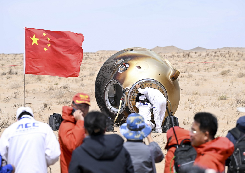 神舟十九號載人飛行任務取得圓滿成功。新華社記者 貝赫 攝