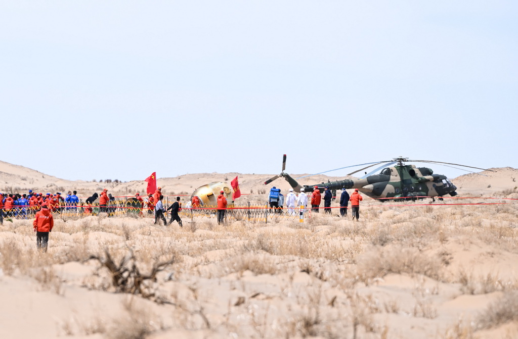 神舟十九號載人飛行任務取得圓滿成功。新華社記者 貝赫 攝