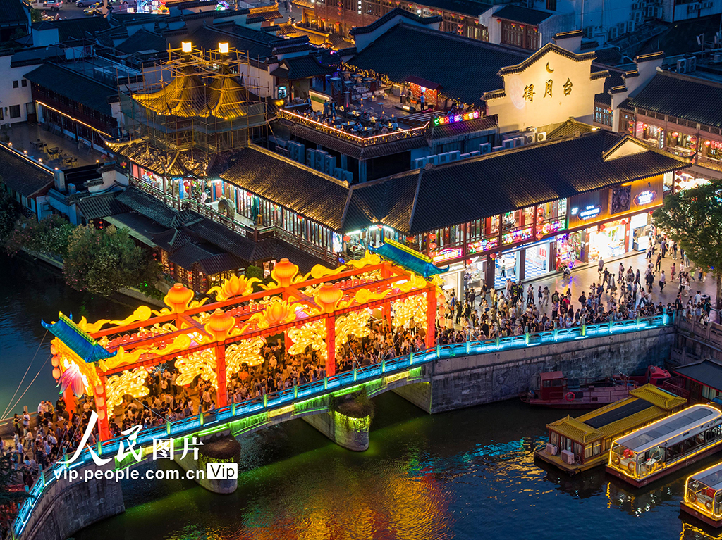 江蘇南京:夫子廟迎來旅游熱【3】