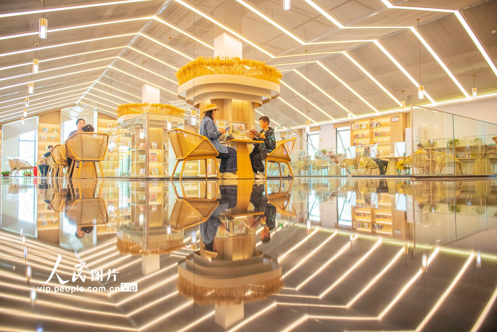 江蘇宿遷：假日品書香