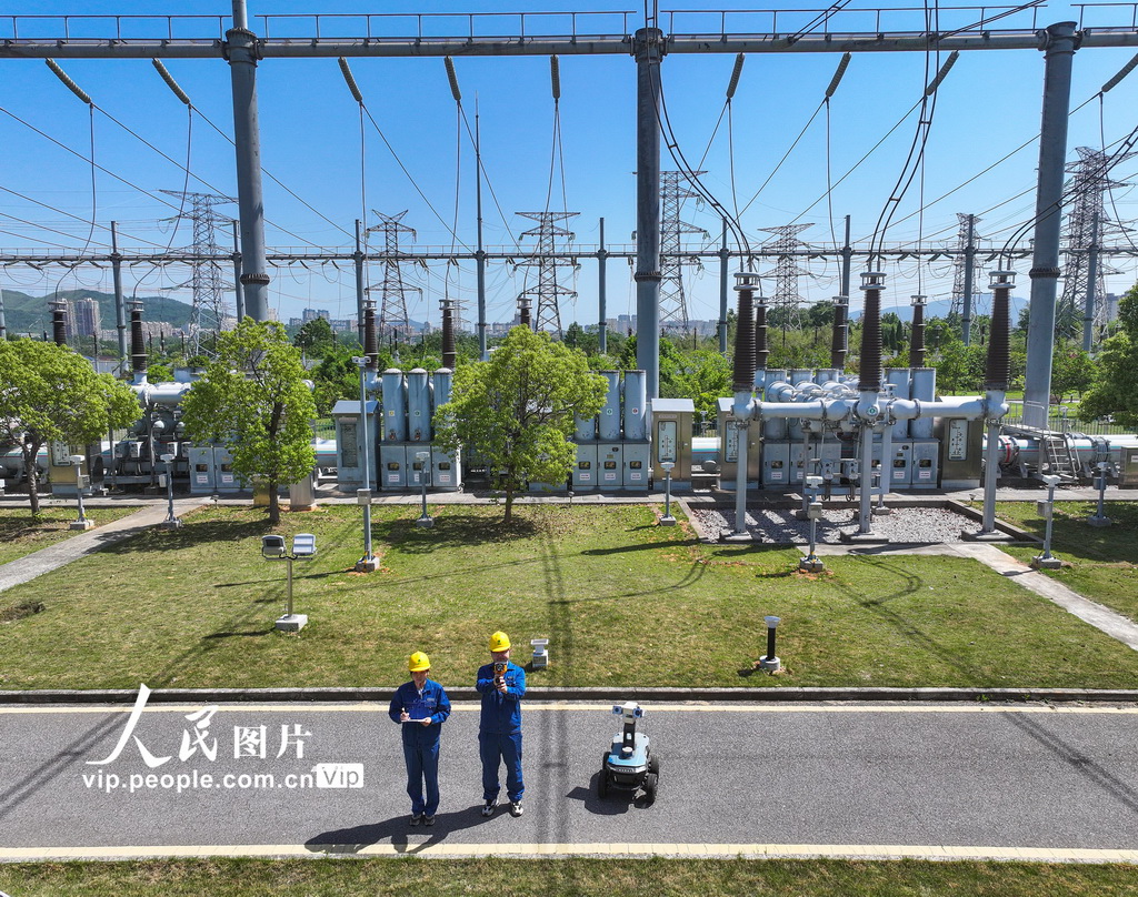安徽蕪湖：電力巡檢保障假期供電【3】