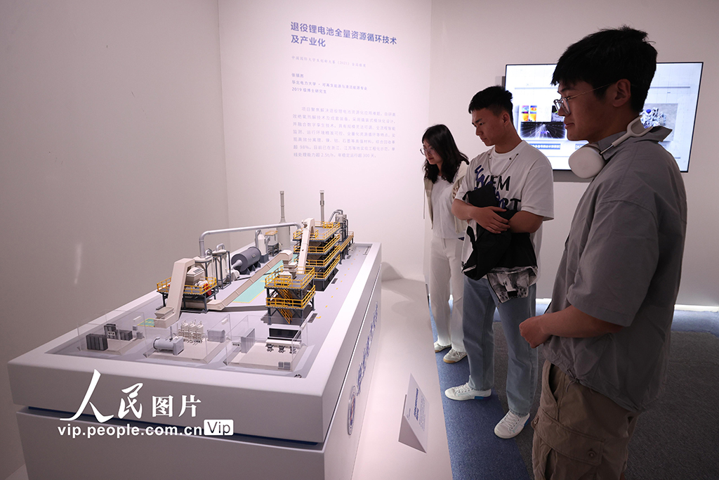 北京:“全國大學生創新成果展”在中國國家博物館舉行【3】