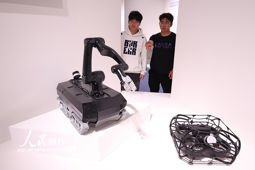 北京:“全國大學生創新成果展”在中國國家博物館舉行【4】